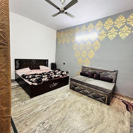 Agrawal Inn Guest House Mathura Extérieur photo