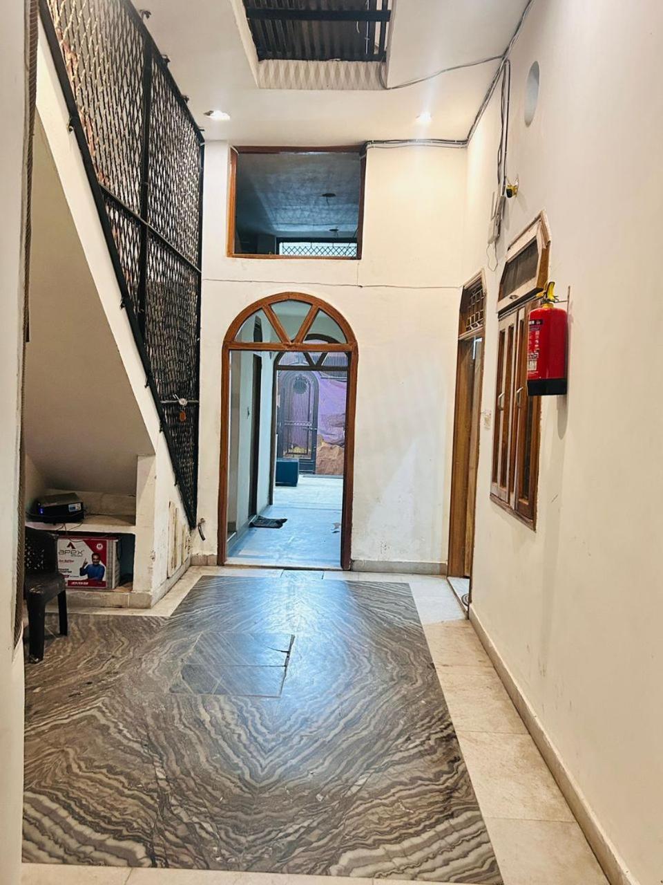 Agrawal Inn Guest House Mathura Extérieur photo