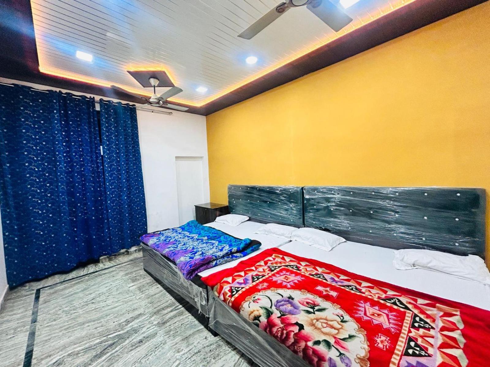 Agrawal Inn Guest House Mathura Extérieur photo
